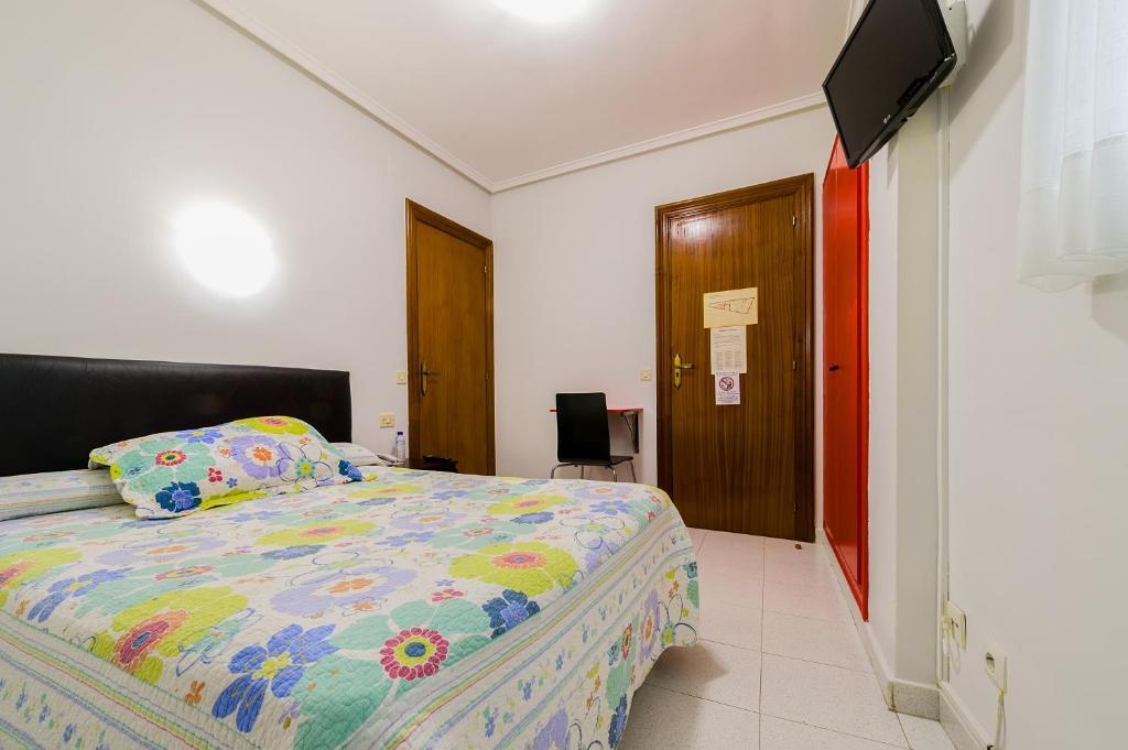 Pension La Mar Кастро-Урдіалес Номер фото