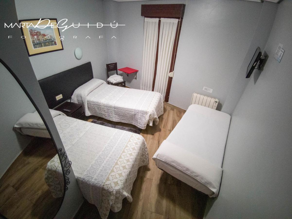 Pension La Mar Кастро-Урдіалес Екстер'єр фото